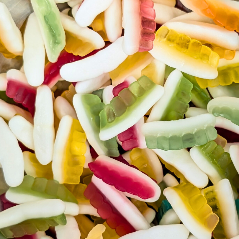 Fruity Gummy Teeth (100g)