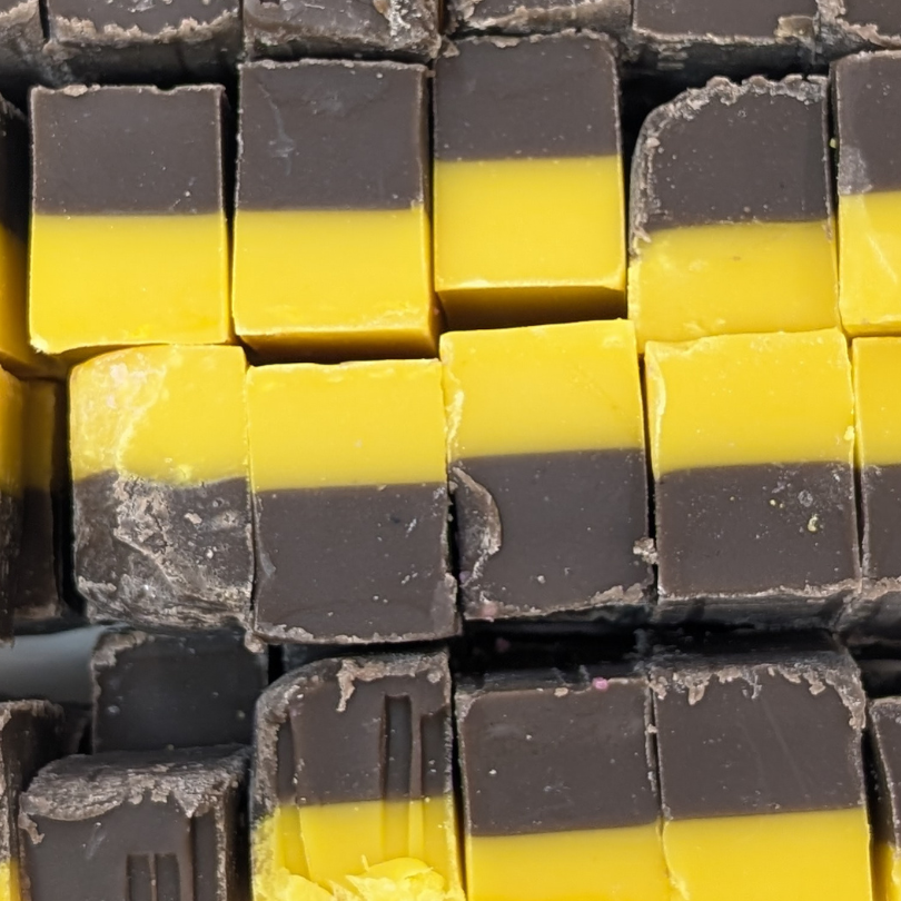 Chocolate and Banana Fudge (100g)