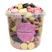 Load image into Gallery viewer, 2kg Chocolate Bucket
