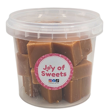 Vanilla Fudge 250g Grab Tub sweets pick n mix from joyofsweets.com